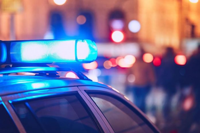 991-ratio-policiia-patrulka-policai