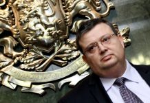 Прероди ли се Пепи Еврото в масона Цацаров?