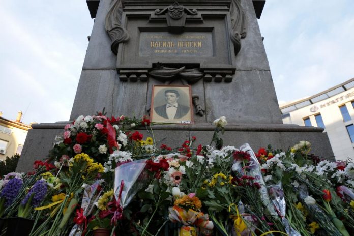 левски паметник