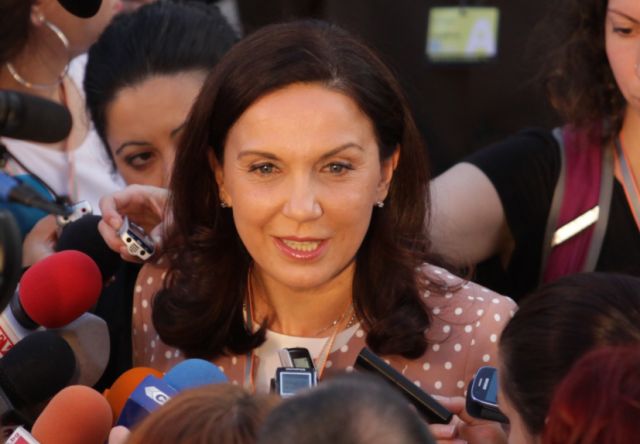 antonia-parvanova-ne-podcenavaite-borisov-toi-e-nai-dobar-v-ocelavaneto-chrez-manipulacii-1