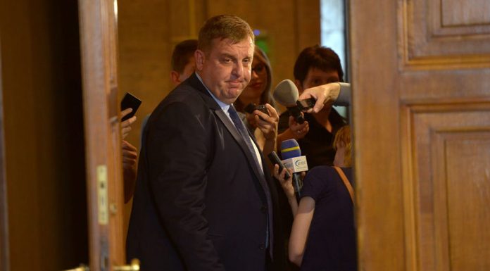каракачанов в нс