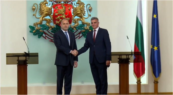 рр служебен