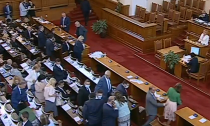 Screenshot 2021-07-22 at 14-36-56 Отхвърлиха Младен Маринов от комисията за полицейското насилие, ГЕРБ напусна залата