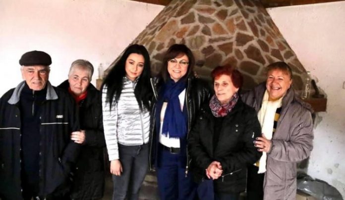 нинова