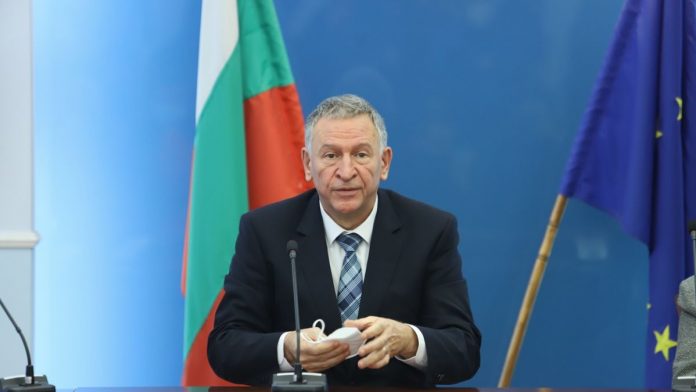 stoicho-kacarov-sas-segashnite-merki-na-praktika-sme-v-lokdaun-1