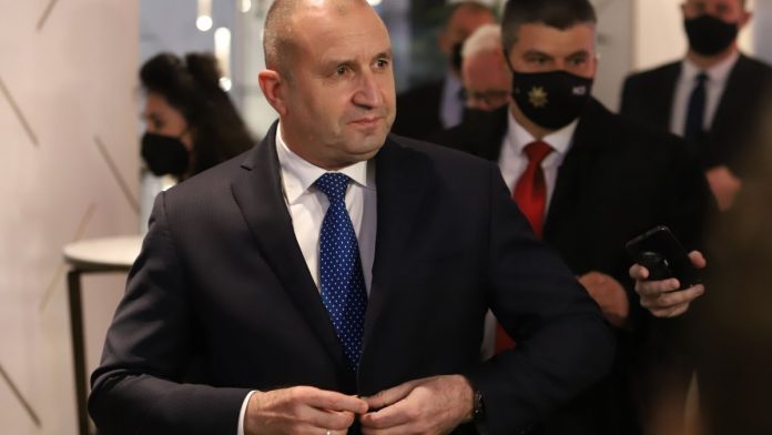 рр