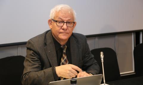 янко янев