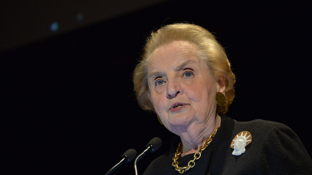 International Rescue Committee Hosts Annual Freedom Award Benefit - Inside