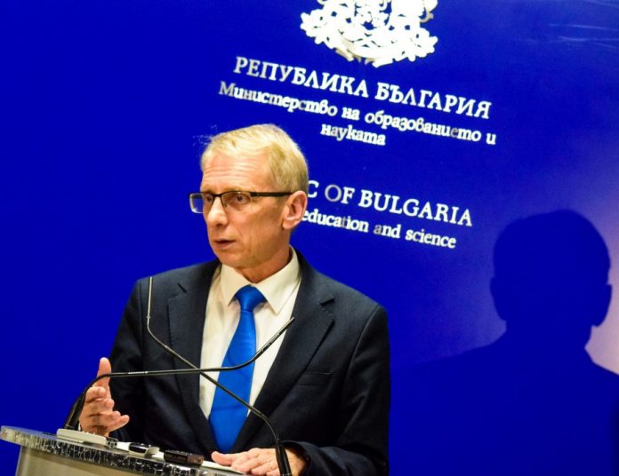 денков