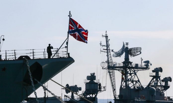 rusia-v-sevastopol-ni-atakuva-bezpiloten-samolet-1