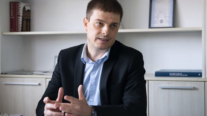 александър михайлов