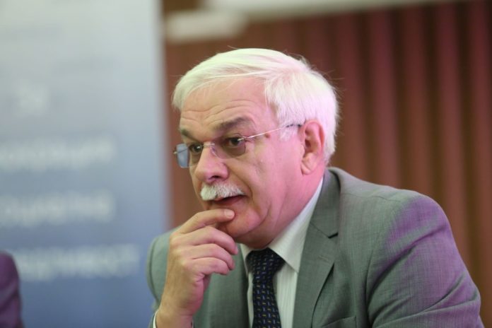 Валентин Радомирски