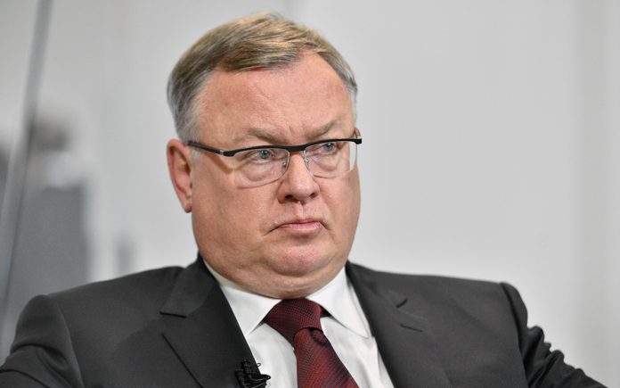 Андрей Костин