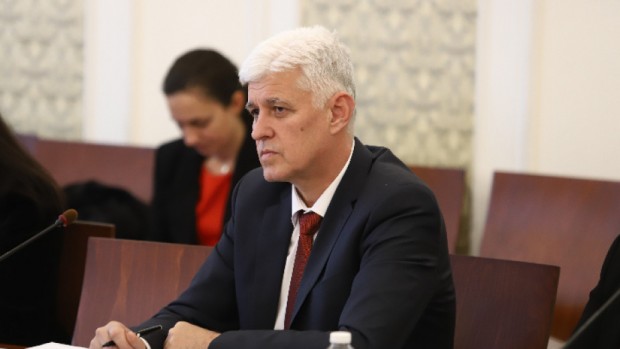 стоянов