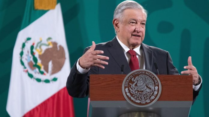 Mexico's president offers political asylum to Julian Assange