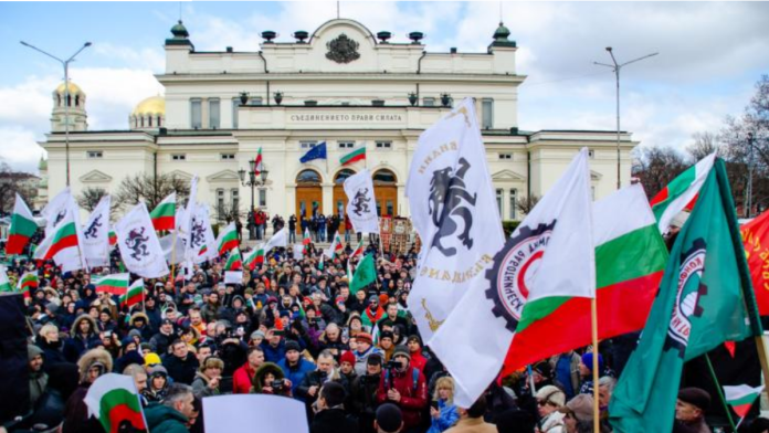 протест възраждане