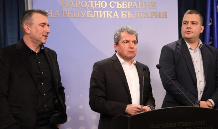 natisk-ikonomicheska-policia-pogna-lideri-na-protesta-na-minyorite-1