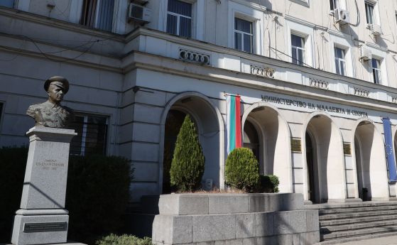 phpuykqlq_559x345