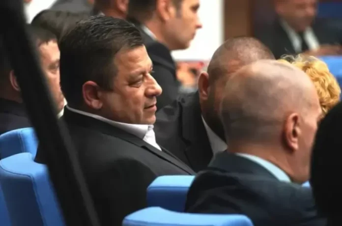 Nikolay-Markov-ot--Velichie