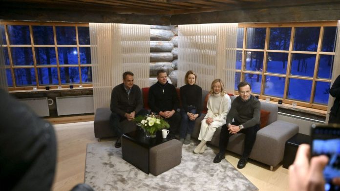 672f23394eef046c3ec733649a2b8940-422532706
