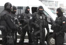 Мащабна спецакция в Несебър: Арестуваха и държавни служители