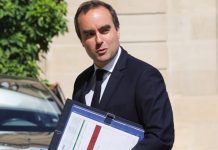 Вечерен час е обявен на редица места във Франция