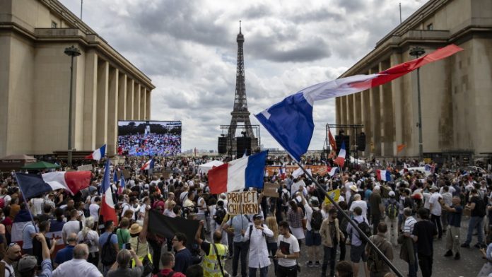 Anti Sanitary pass demonstration in Paris