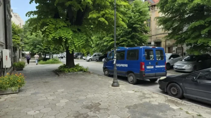 aresti