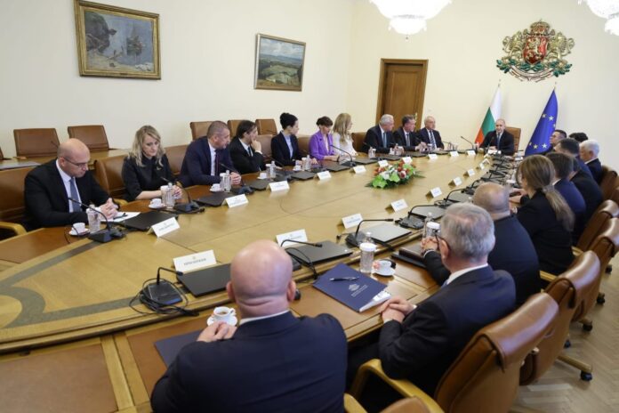 kabinet-radev-