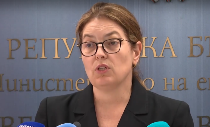 министър