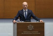 „Възраждане“ поиска оставката на кмета на Варна заради незаконното украинско селище в Баба Алино