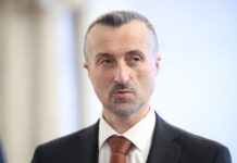 Управителят на НЗОК подава оставка
