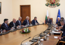 Засилва се охраната на въздушното ни пространство и на летище Безмер