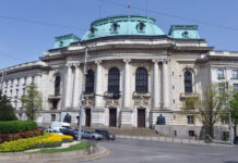 В Софийския университет правото май го нямат за нищо