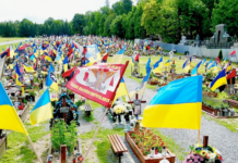 Лари Джонсън: „Ню Йорк Таймс“ лъже за руските и украинските жертви