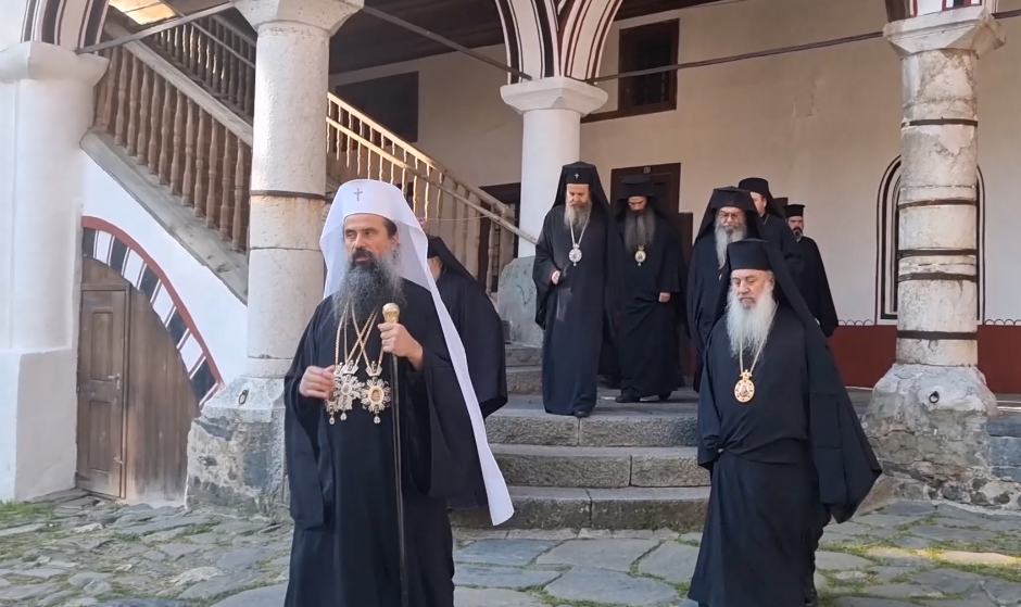Патриарх Даниил призова към покаяние, молитва и единство