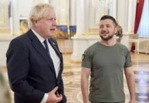 Борис Джонсън е бил близо до ударения от Русия влак в Западна Украйна