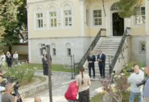 Какъв невероятен тандем: финансистът стъпил върху пирамидата, полицаят – върху милиционерските подземия