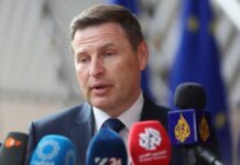 Естонският министър на отбраната подаде оставка заради скандал с оръжейни доставки за Украйна