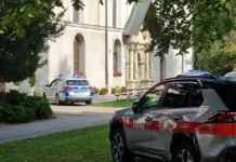 Украинец намушка с нож петима в Полша, един е загинал
